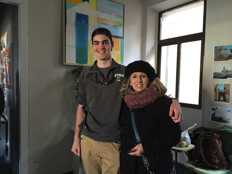 Proctor en Segovia students with their host families: Preston with his host mother Carmen.