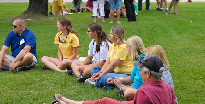 Orientation_Group_Shot_Meeting