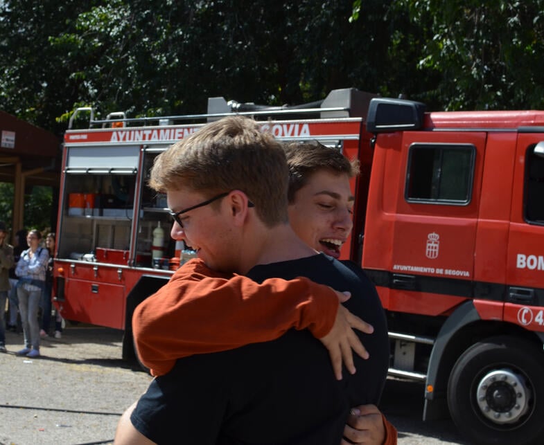 Proctor en Segovia experiential education Spanish firefighter demo