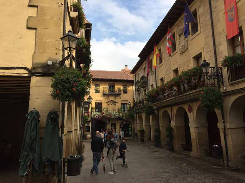 Proctor en Segovia students travel to La Rioja Proctor en Segovia students travel to La Rioja