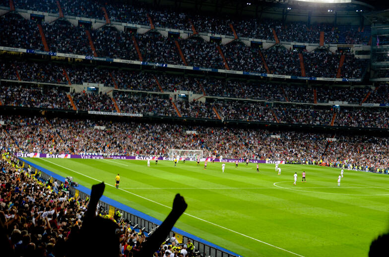  Proctor en Segovia students watch Real Madrid soccer