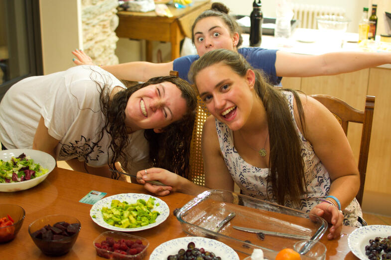 Experiential education students cook dinner in northern Catalonia