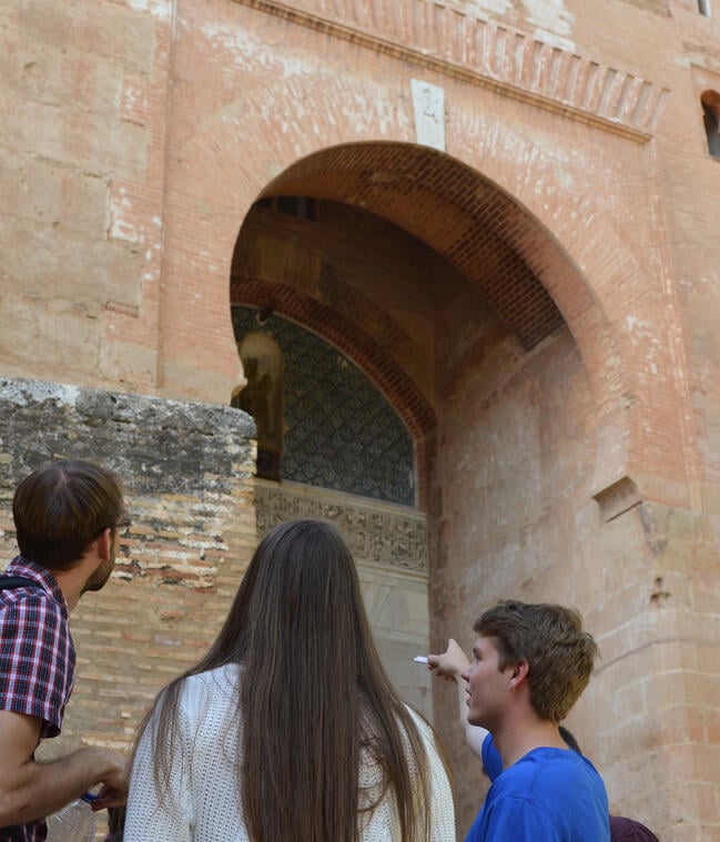 Experiential education studying the history of Islamic Spain at the Alhambra