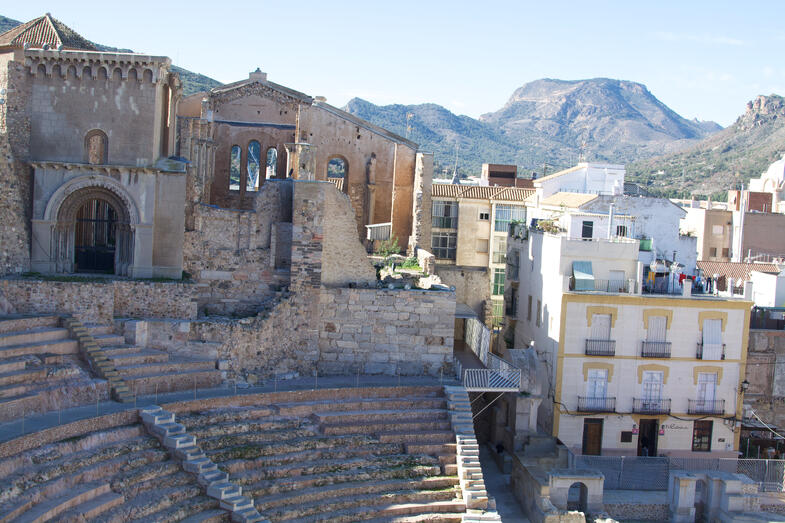 Proctor en Segovia visits Cartagena’s Roman Theater