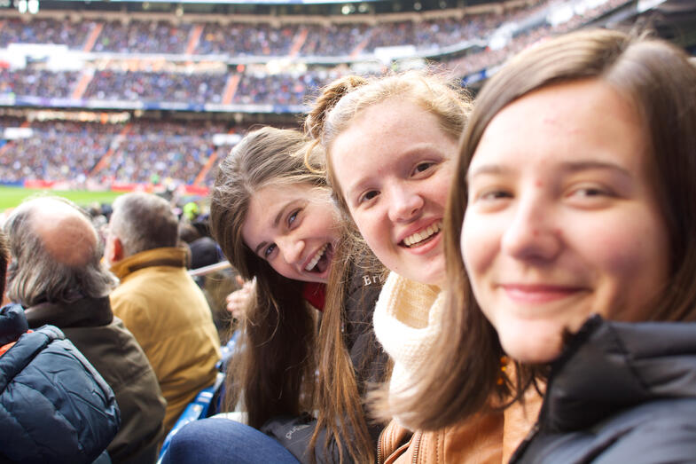 Proctor en Segovia watches a Real Madrid soccer match