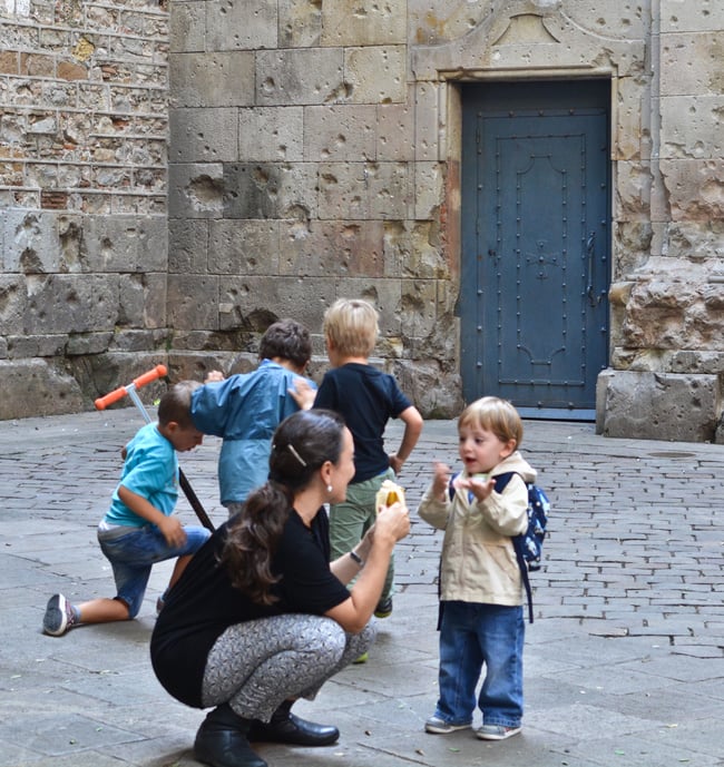 Proctor en Segovia explores Barcelona’s Barrio Gótico