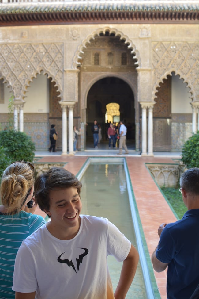 Proctor en Segovia visits Sevilla’s Alcázar