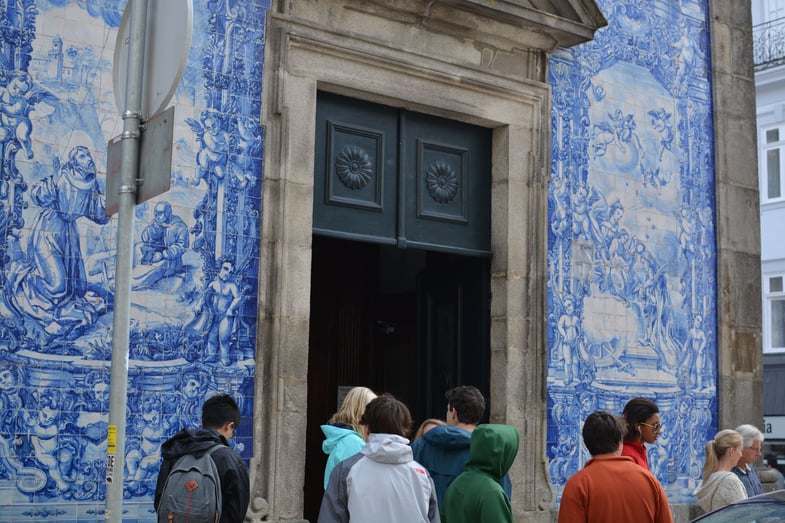 Proctor en Segovia tours Porto’s azulejos