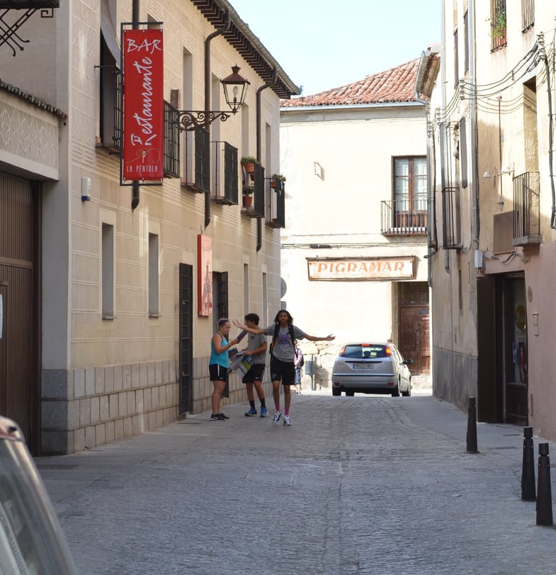 Proctor en Segovia old quarter scavenger hunt