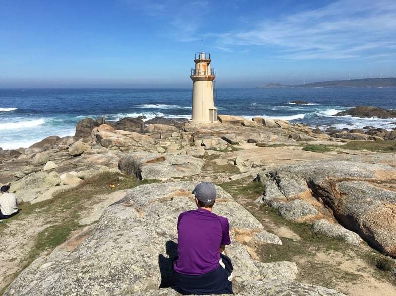 Proctor en Segovia hikes the Camino de Santiago!