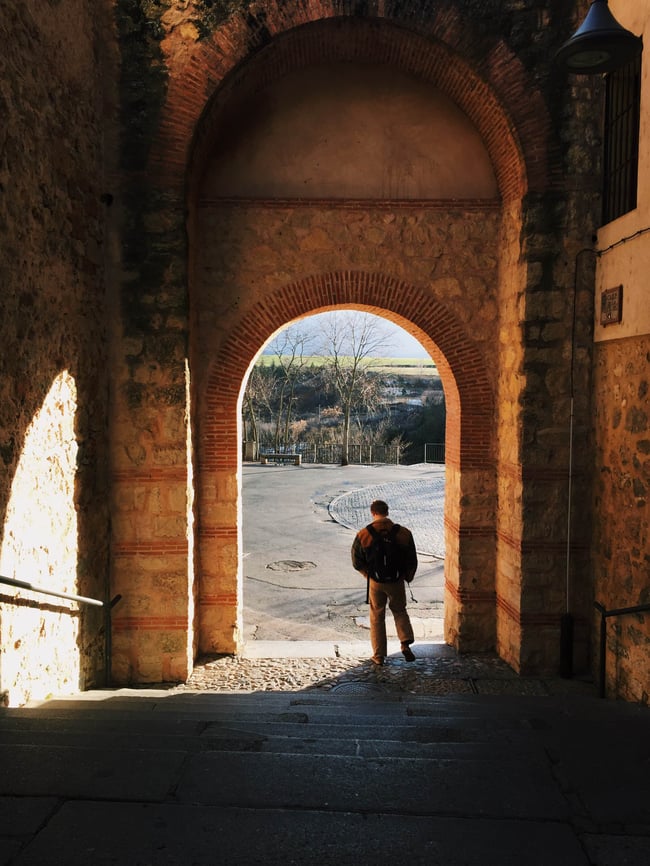 Proctor en Segovia explores Segovia’s old quarter