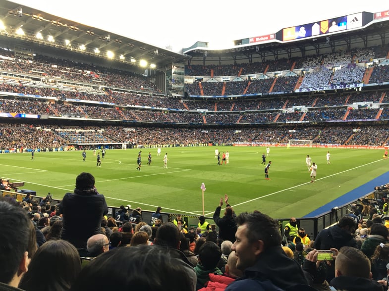 Proctor en Segovia watches a Real Madrid match