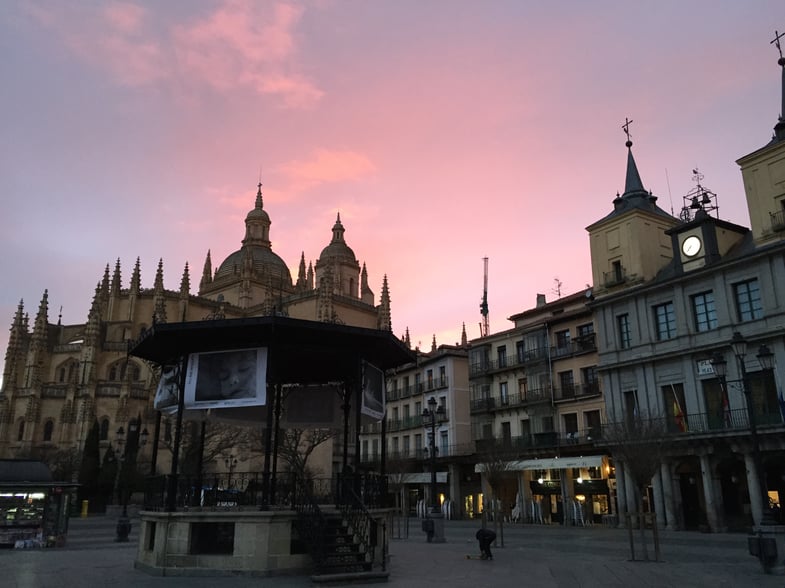 Segovia’s Plaza Mayor, the location of Proctor en Segovia Segovia’s Plaza Mayor, the location of Proctor en Segovia