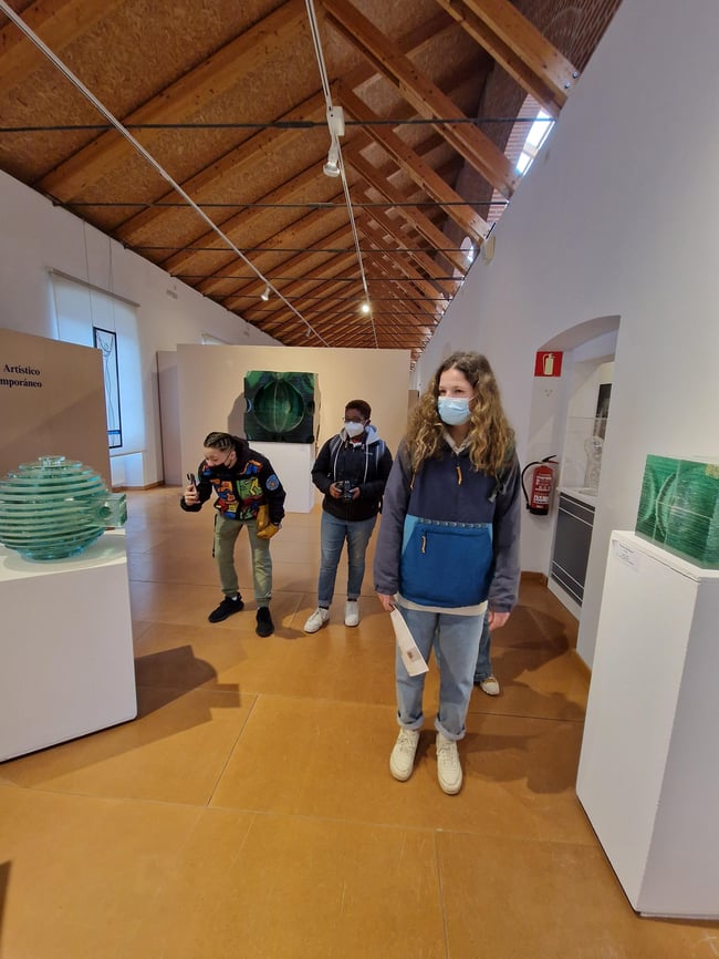 Proctor en Segovia experiential history education in Spain at the Royal Glass Factory