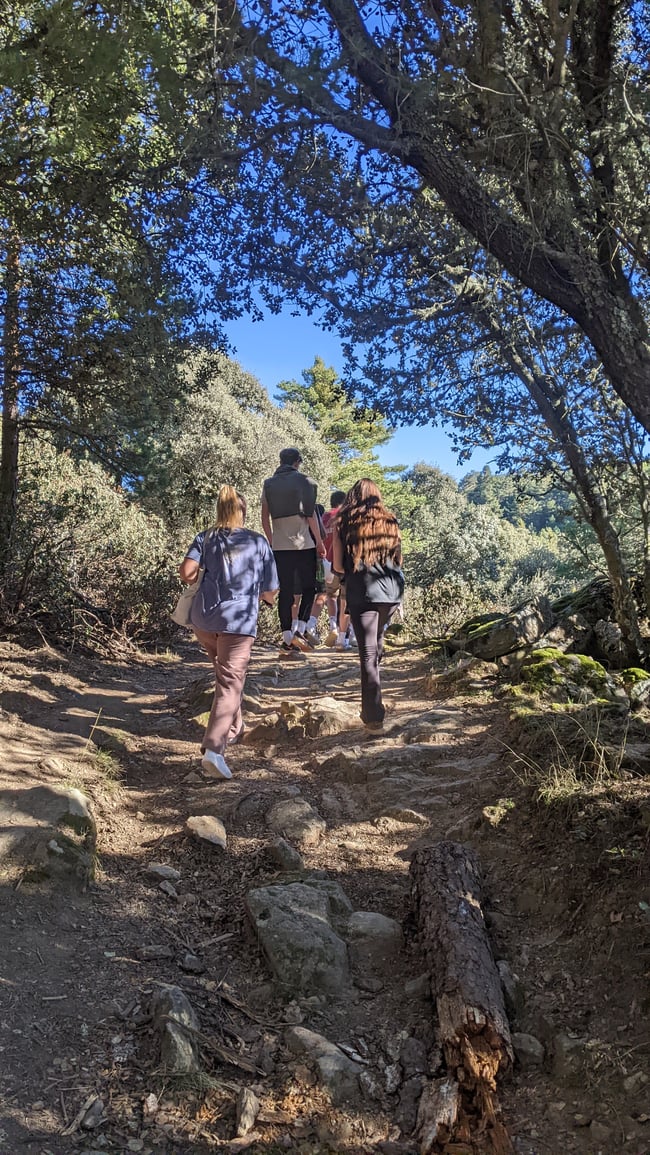 Proctor en Segovia hikes to the source of the aqueduct