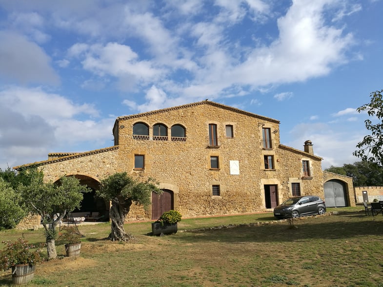 Proctor en Segovia students stay in a rented house in rural Girona province (Catalonia).