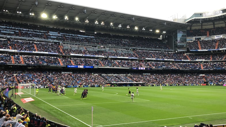 Proctor en Segovia students attend a Real Madrid match.