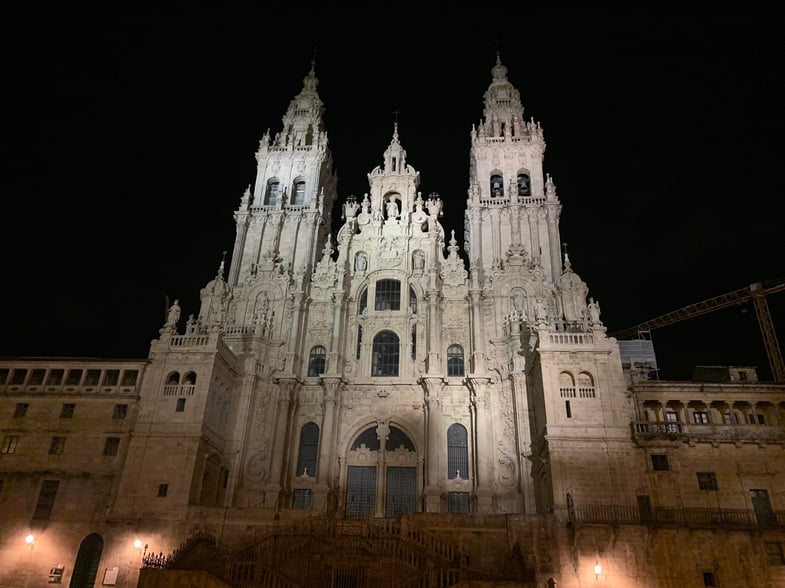 Proctor en Segovia visits the Cathedral of Santiago de Compostela