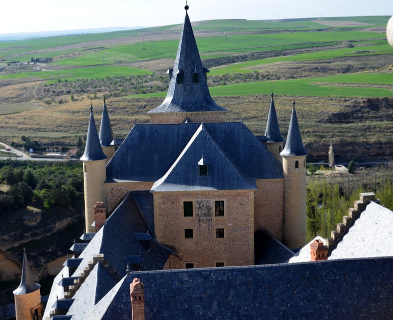 Proctor en Segovia family weekend tour of the Alcázar.