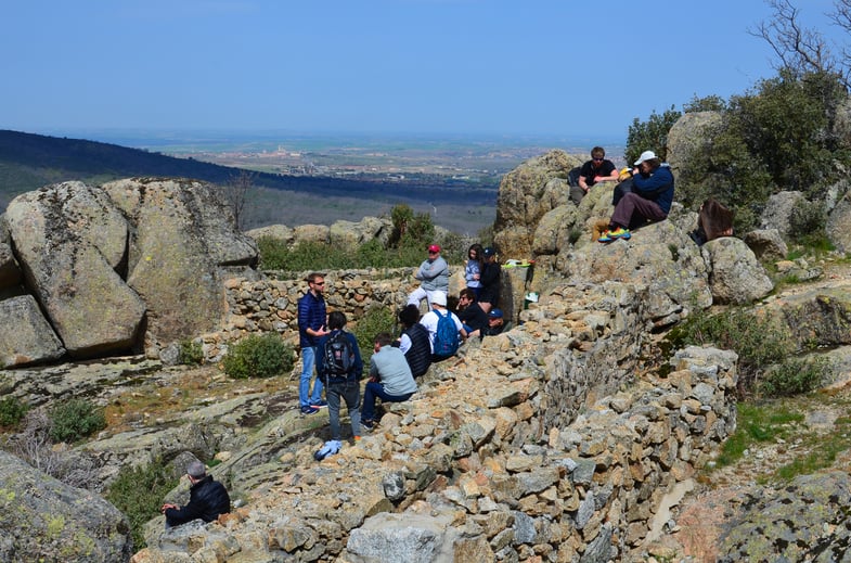 Proctor en Segovia visits a Spanish Civil War battle site.