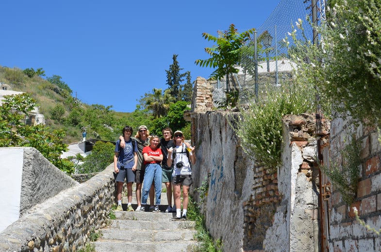 Proctor en Segovia students explore Granada.