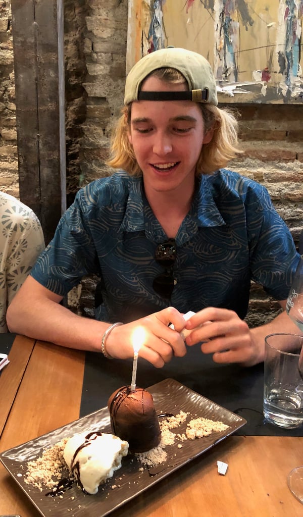 Proctor en Segovia celebrates a student birthday in Granada.