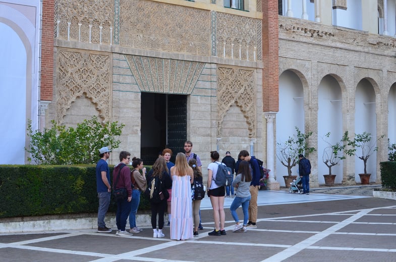 Proctor en Segovia visits the Alcázar de Sevilla