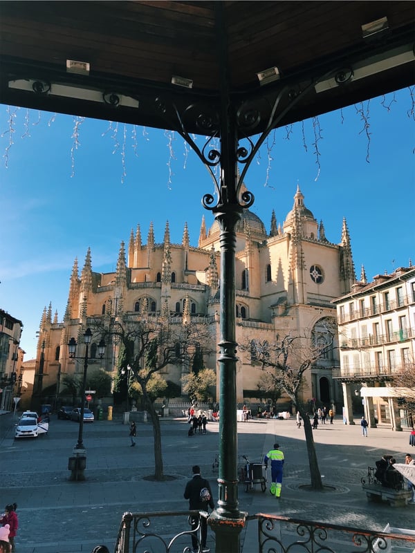 Proctor en Segovia "campus" on the Plaza Mayor