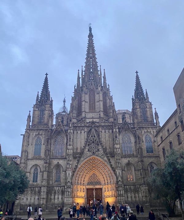 Proctor en Segovia visits Barcelona’s gothic quarter