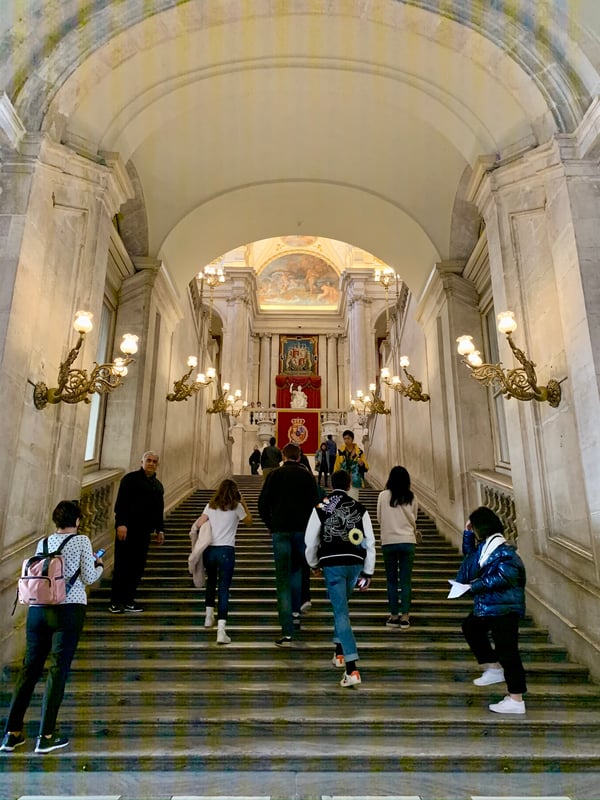 Proctor en Segovia visits Madrid's royal palace