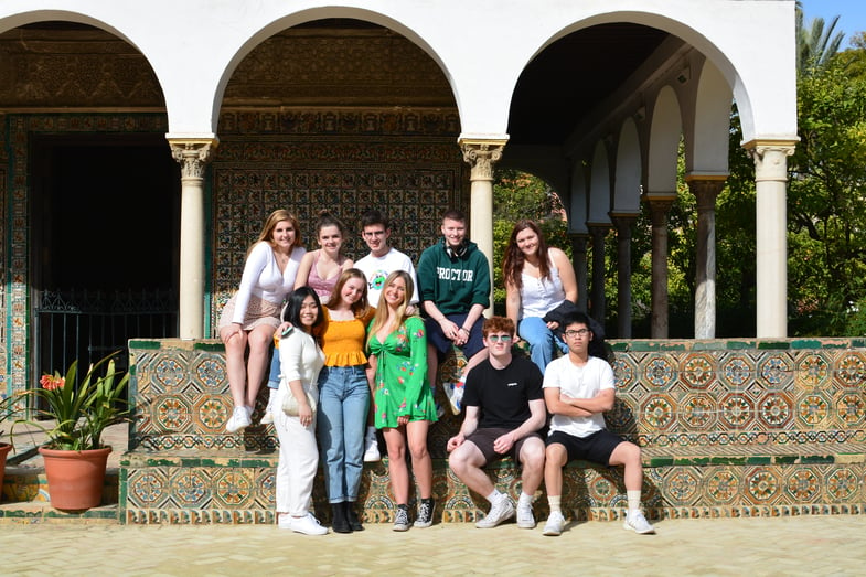 Proctor en Segovia visits the Alcázar de Sevilla