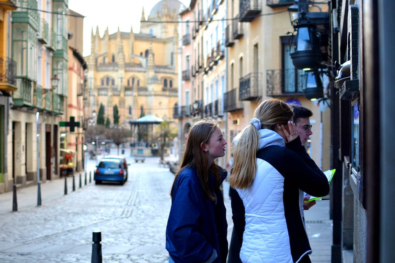 Proctor en Segovia students explore Segovia’s old quarter