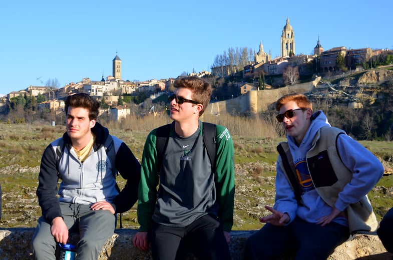 Proctor en Segovia discusses the layers of history of Segovia