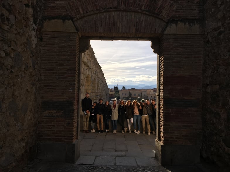 Proctor en Segovia at the aqueduct